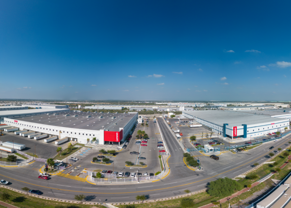 浩广配资 中国智造再下一城！联想集团点亮中企在美洲首座“灯塔工厂”